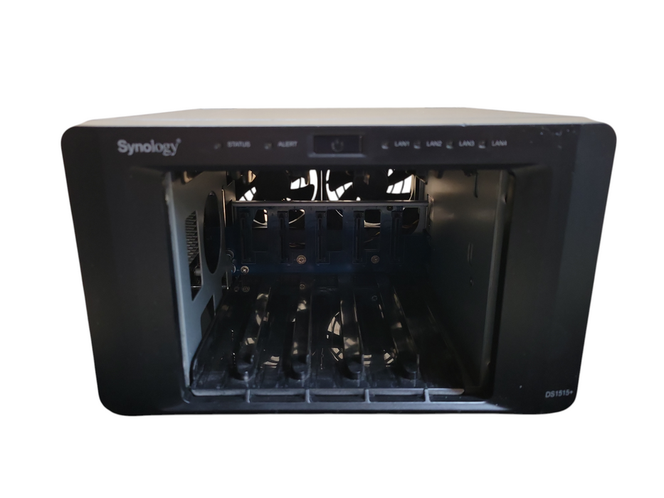 ynology DiskStation DS1515+ 5-Bay NAS READ !