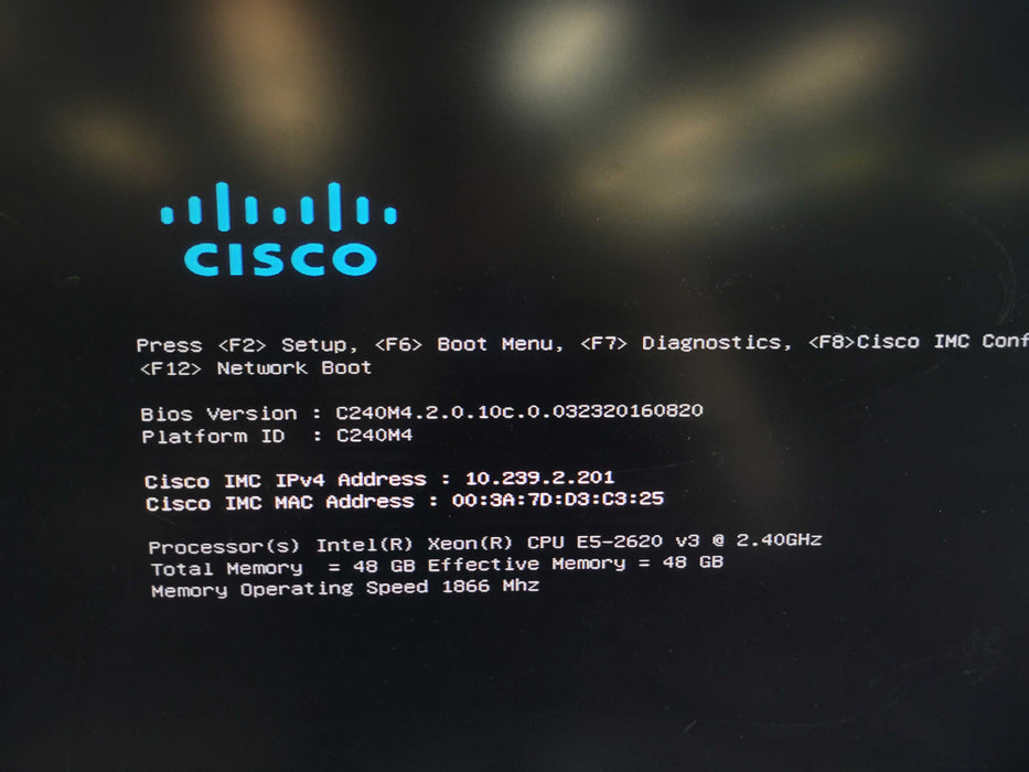 Cisco UCS C220 M4 - 2X Xeon E5-2620 v3 48GB DDR4 12G SAS MR 2x1200W PSU %