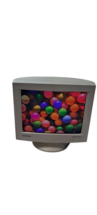 Samsung SyncMaster 750s 17-inch CRT Monitor