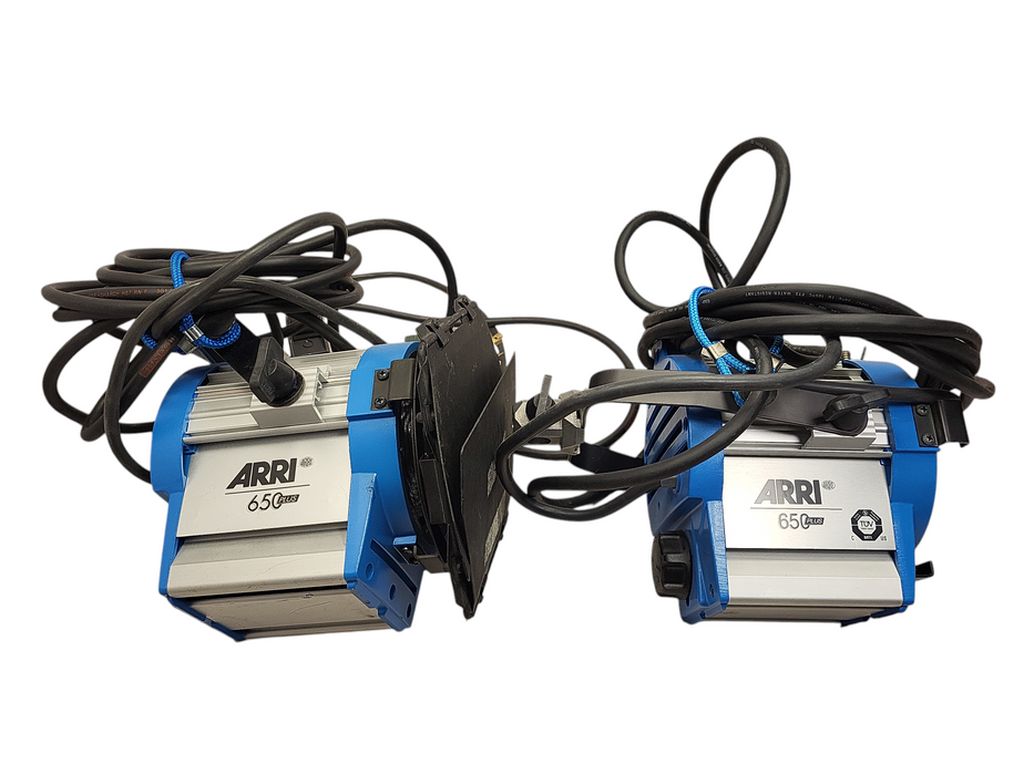 Lot of 2x ARRI 650W Plus Tungsten Fresnel (120-240 VAC) Light $