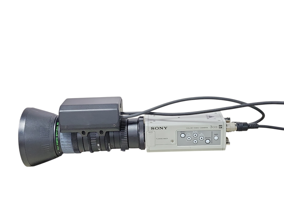 Sony DXC-390 3CCD Color Video camera w/ Fujinon-TV-Z Lens, READ _