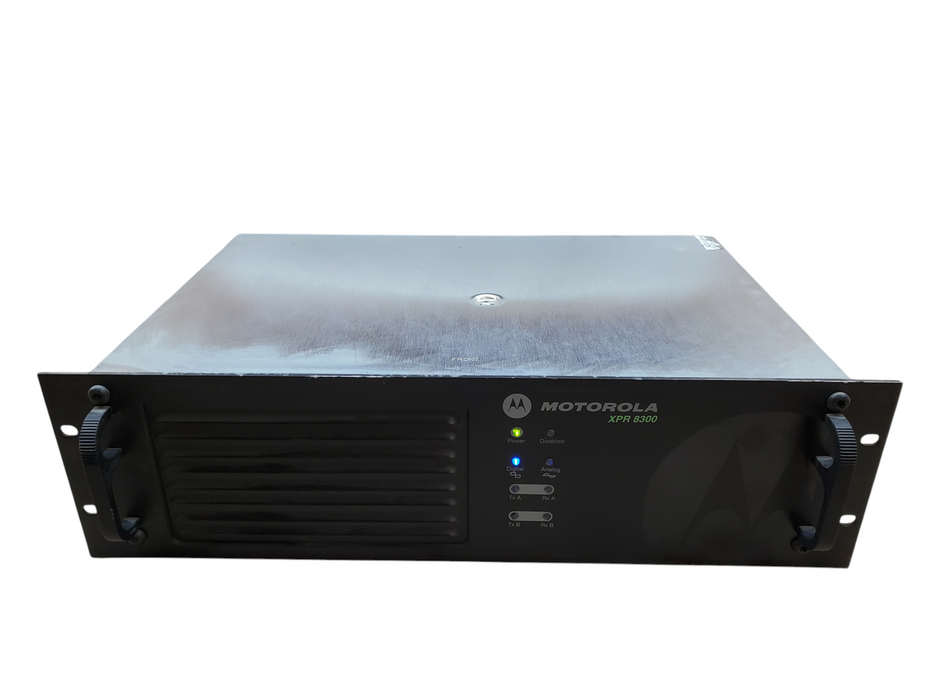 Motorola XPR 8300 AAM27QPR9JA7AN UHF Repeater *READ*