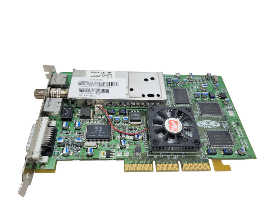 ATI Radeon 32MB 1027370110 AGP %