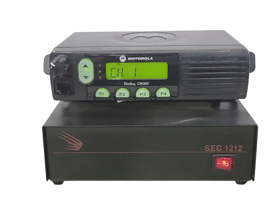 Motorola Radius CM300 AAM50RNF9AA1AN 32 Channel UHF w/ Power supply, READ _