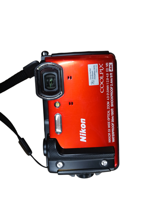 Nikon Coolpix AW120 Waterproof Digital Camera 5x Zoom 16.0mp READ