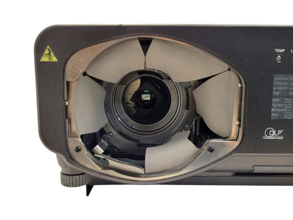 Panasonic WXGA 6000 (PT-DW7000U-K) 3 DLP Home Theater Video Projector READ $