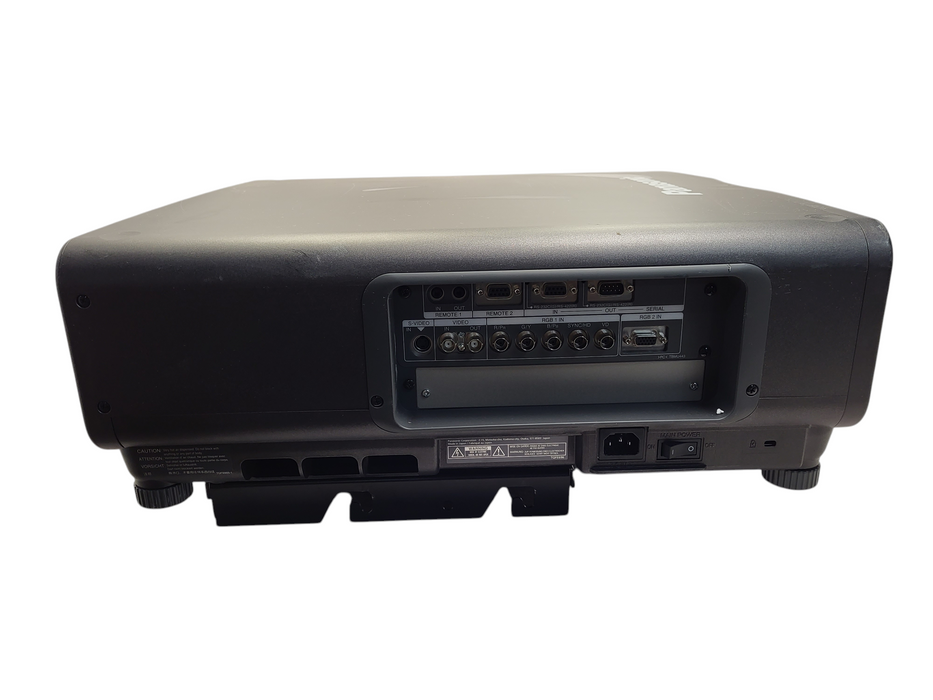 Panasonic WXGA 6000 (PT-DW7000U-K) 3 DLP Home Theater Video Projector READ $