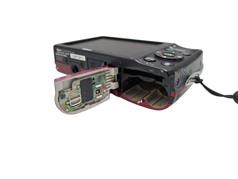 Nikon COOLPIX L22 12.0MP Compact Digital Camera Red 3.6x Zoom *READ* )