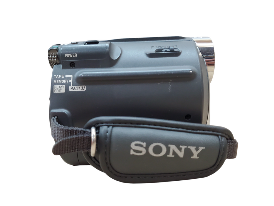 Sony DCR-HC48 MiniDV HandyCam Camcorder - No Battery