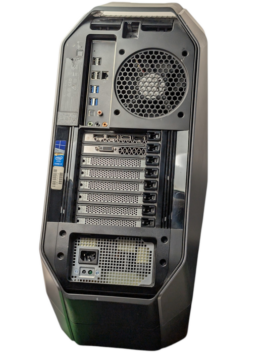 DELL Alienware Area-51 R2 Intel Core i7-5820K 32GB RAM 512GB SSD  -