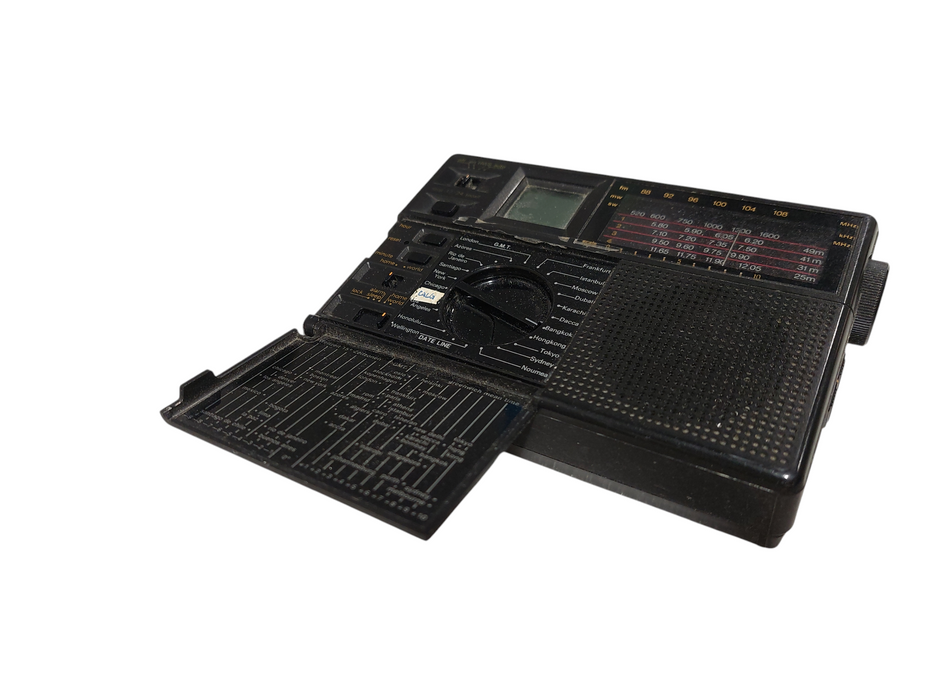 Grundig Traveller 2  7-Band Travel Radio  =
