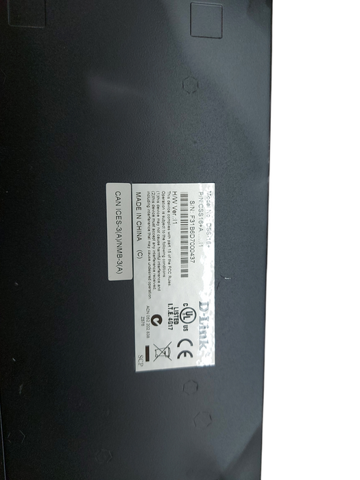 D-Link DSS-16+ 16-Port 10/100  Ethernet Switch with Power Cord
