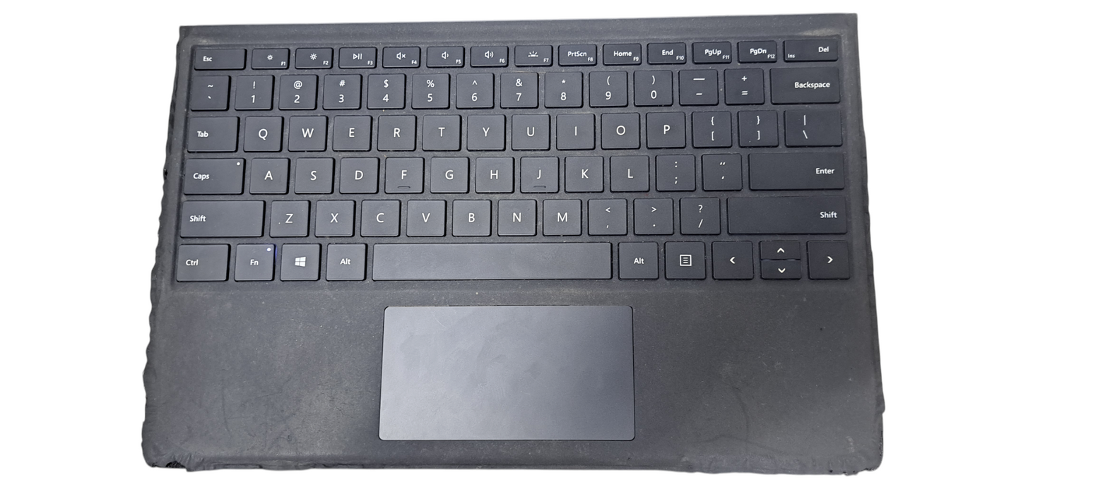 Surface Pro 1796| i5-7300U| 8GB RAM| 250GB SSD |SEE
