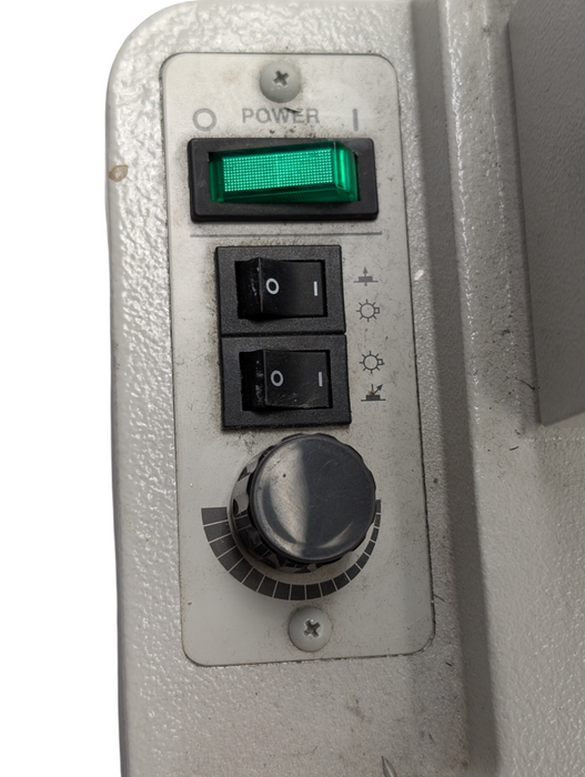 Mitutoyo Toolmakers's Microscope Model 176-812A READ  -