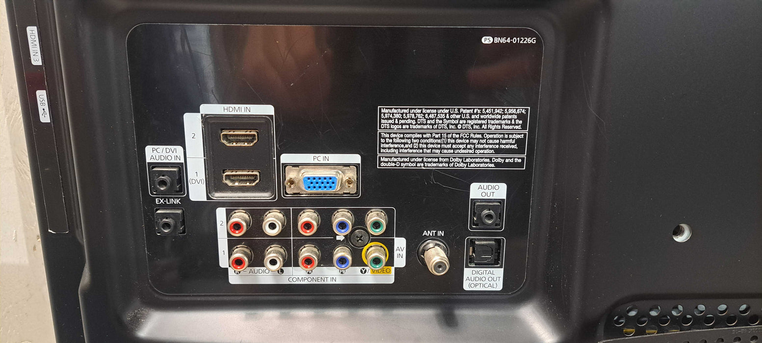 Samsung LN32C450 – 32" LCD HDTV