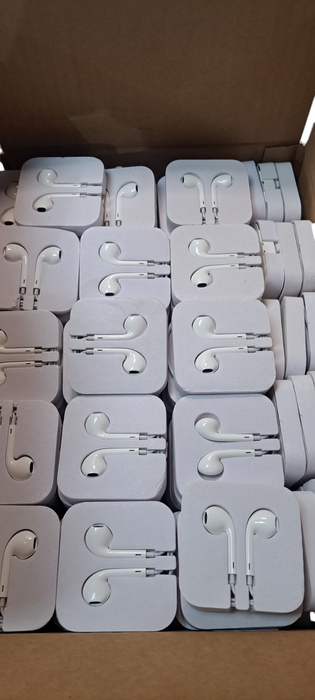 Lot of x 260 Brand New Wired Headphones | Unsealed