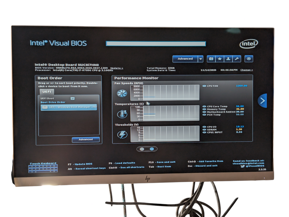 Intel NUC BOXNUC8i7HNK NUC8HN i7-8750G 32GB RAM 512GB NVMe  -