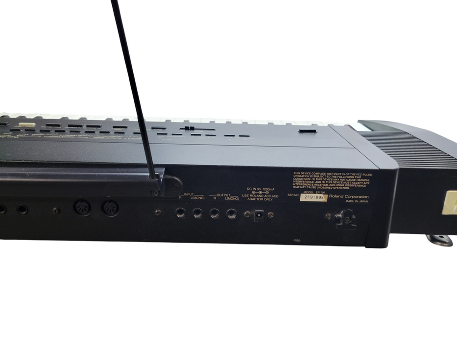 Roland ep-707 Digital Intelligent Piano (READ) %