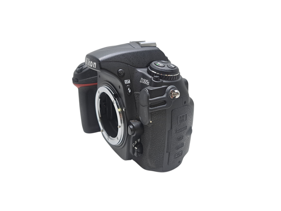 Nikon D300S 12.3MP Digital SLR Camera Black Body Only *READ* )