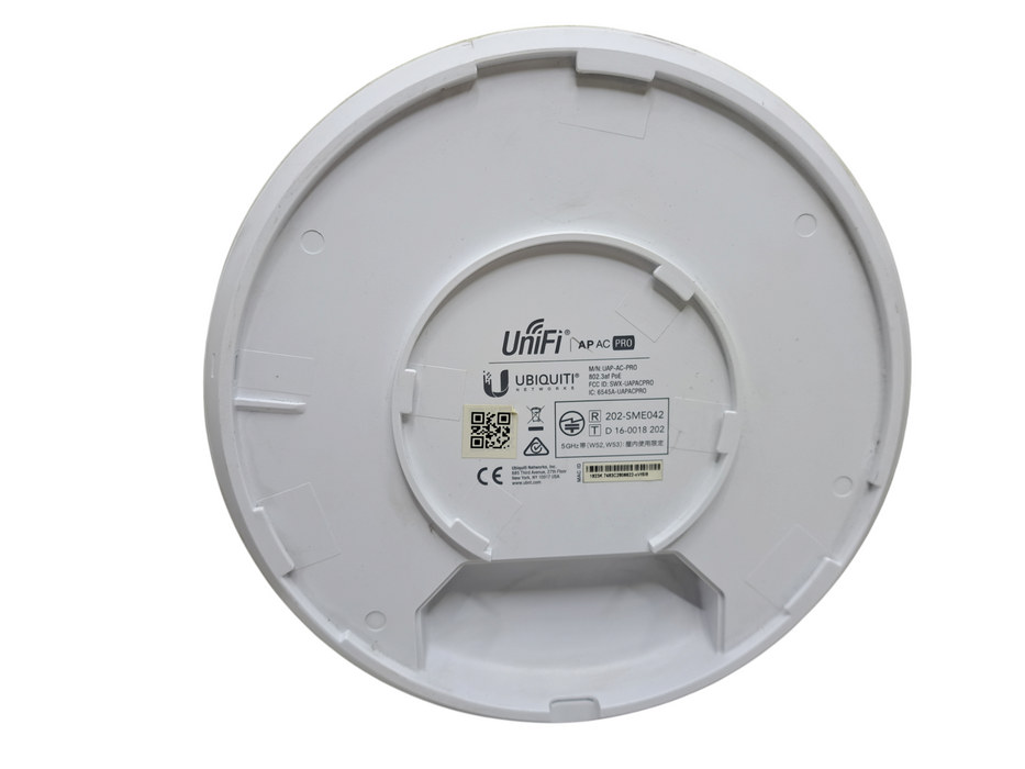 Ubiquiti Networks UAP-AC-PRO 1300Mbps Wireless Access Point Q)