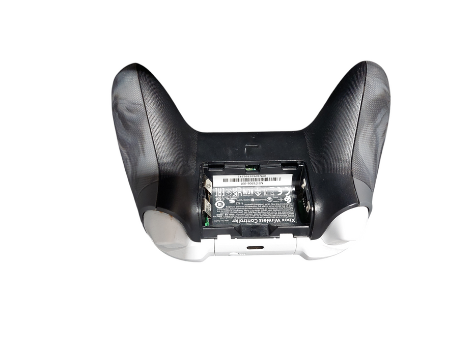 Xbox One Storm Vapour Cloud Grey Controller Model: 1914 (Parts) =