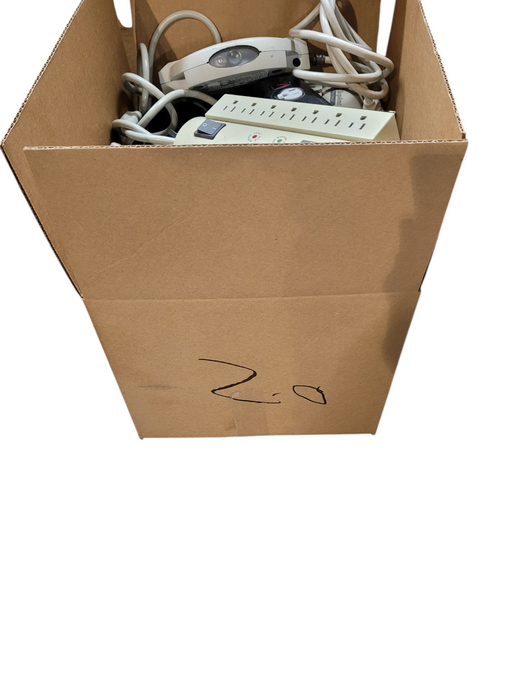 Lot of 20x Multi Outlet Power Strips / Bars / Extension Cords- Assorted  Q