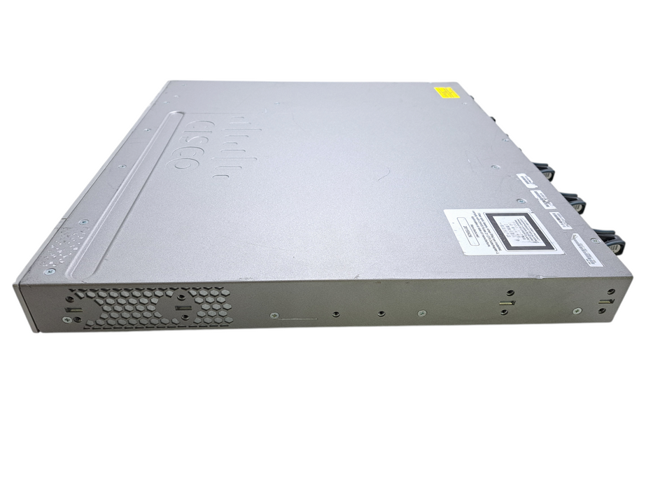 Cisco WS-C3850-12S-E | 12-Port SFP IP Services Switch w/ C3850-NM-2-10G  )