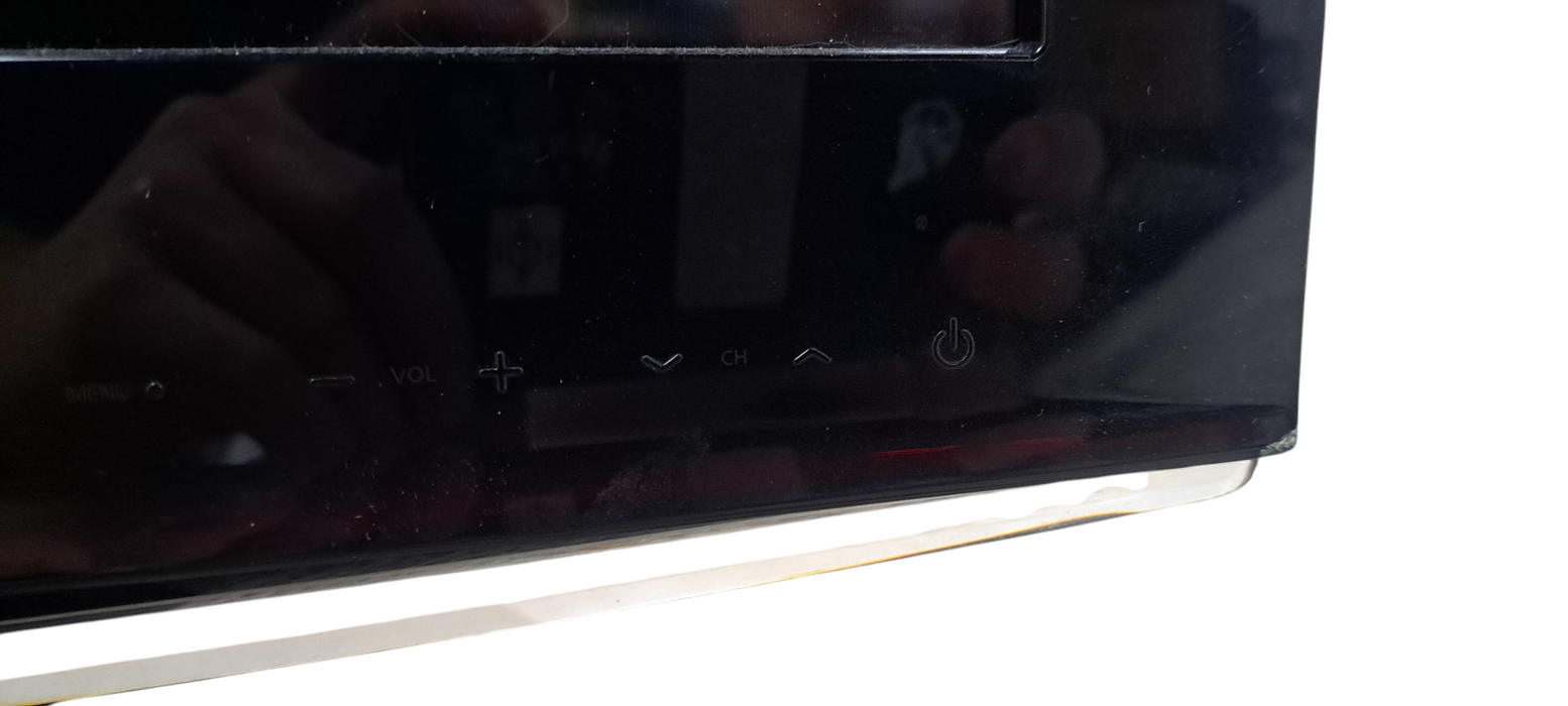Samsung LN32C450 – 32" LCD HDTV