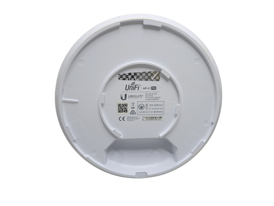 Ubiquiti Networks UAP-AC-PRO 1300Mbps Wireless Access Point w/ Bracket )