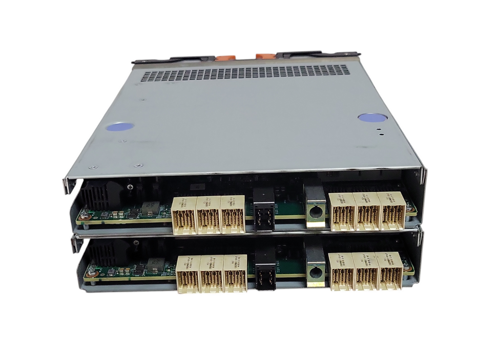 Lot of 2x IBM Storwize 6Gbps SAS 00AR108 V3700 Storage Controller, READ _