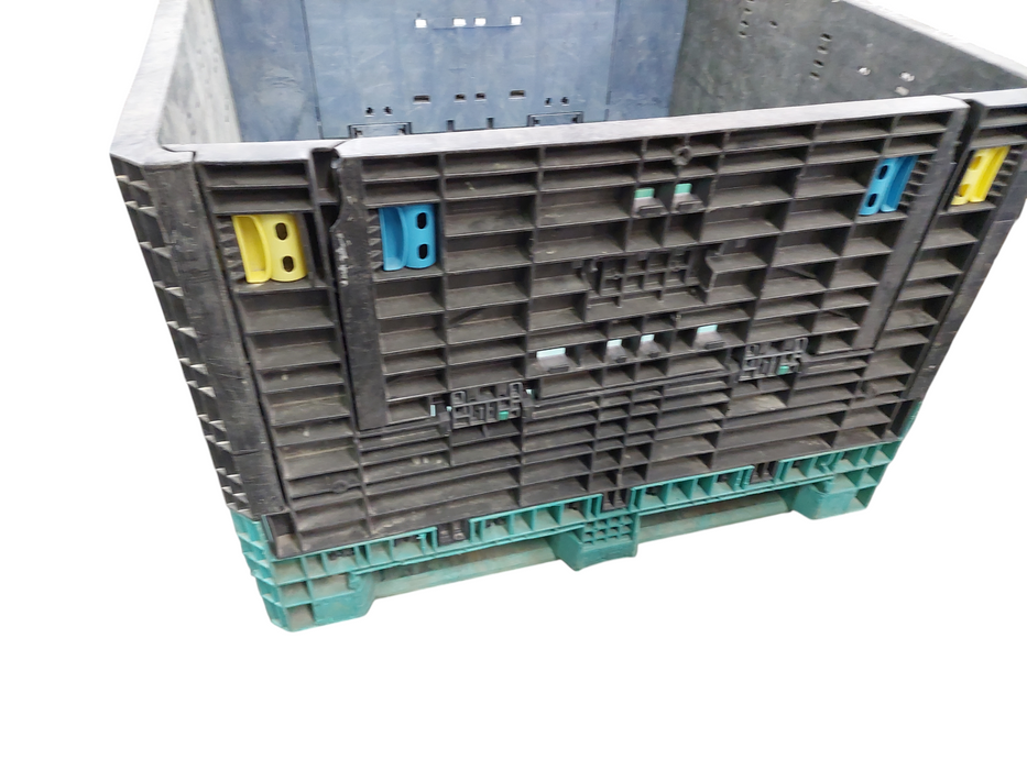 25 Resin Plastic Tote Bins & 1 Resin Pallet 34x48x46 Foldable Gaylord  =
