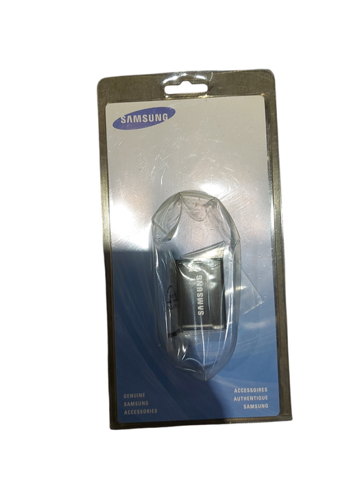 Lot 9x Batteries With  Battery Charger