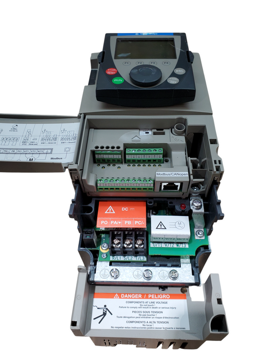 Schneider Electric Altivar 71 ATV71H075M3 0.75kW-1HP *READ*