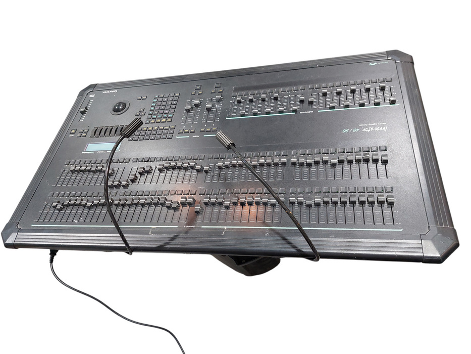 Colornet Colortran Innovator 48/96 Memory Lighting Console  =