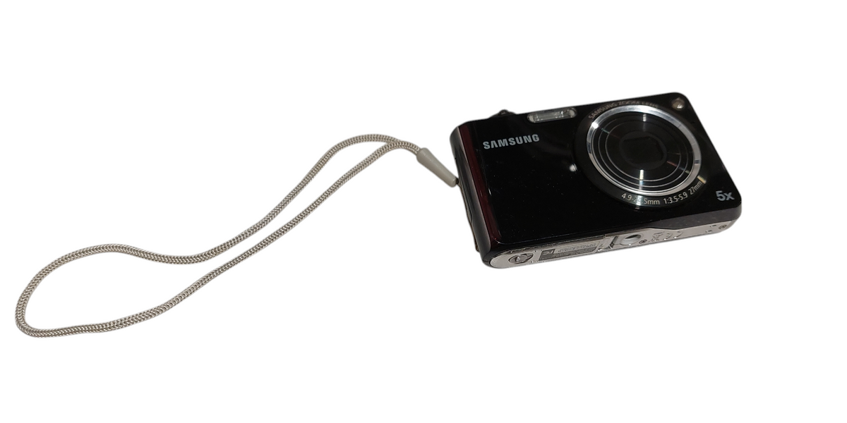Samsung Zoom Lens Camera 27mm 12.4mp Model: PL150 = — retail.era