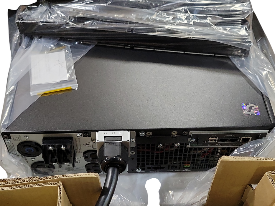 New Open-Box APC Smart-UPS RT 500 SURTD5000RMXLP3U  _