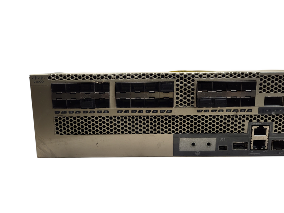 C1-C6824-X-LE-40G, Cisco Catalyst 6824-X Switch, 24x10GE/2x40GE $