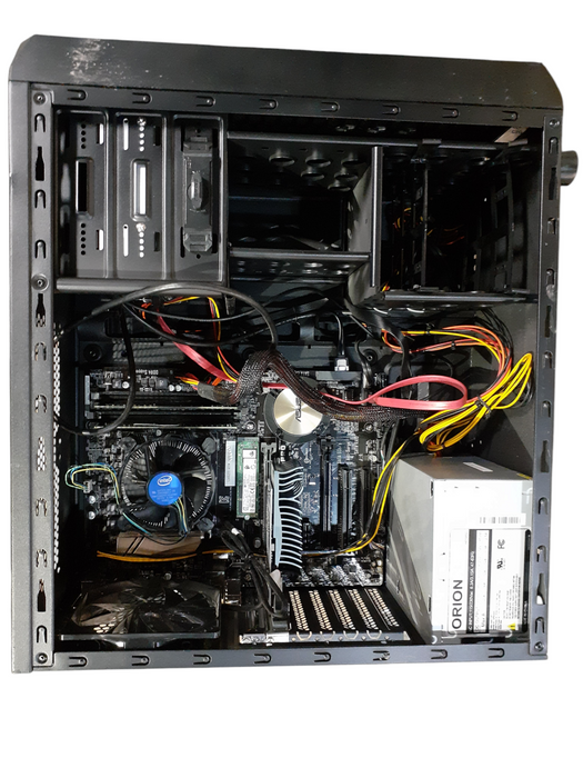 Custom PC/Asus H170 PRO i7-7700 @ 3.60GHz 32GB DDR4 256GB NVMe | READ