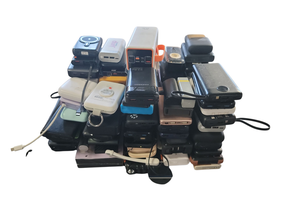 Lot of 100x Power Banks [Assorted Brands] (