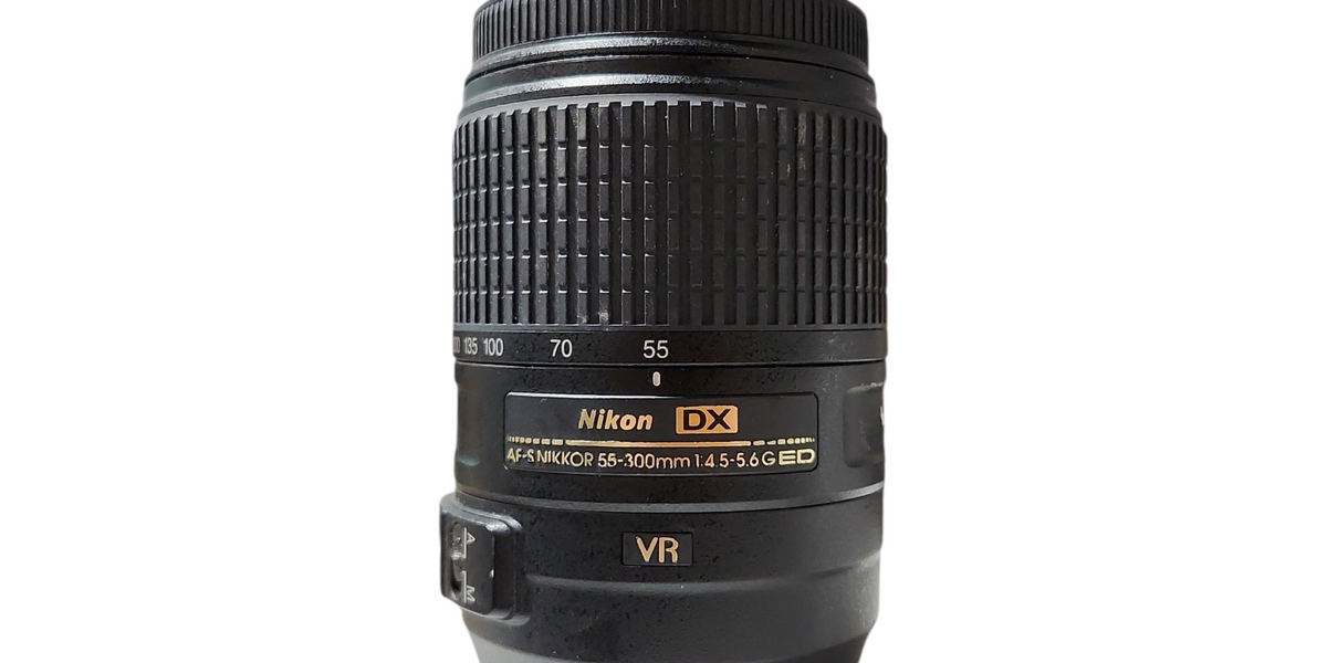 Nikon AF-S NIKKOR 55-300mm VR レンズ Nikon 55-300mm f/4.5-5.6G ED VR AF-S DX Nikkor Zoom Lens for Nikon