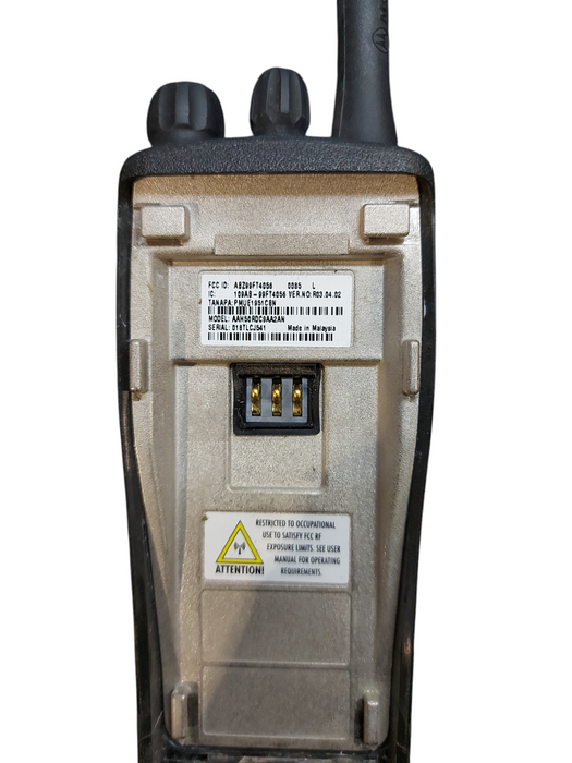 Motorola CP200 16 Ch UHF 438-470 MHz Radio AAH50RDC9AA2AN with Charger
