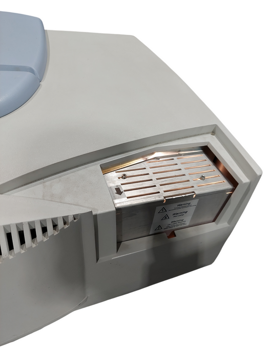 Perkin Elmer Lambda 850 UV/VIS Spectrophotometer =