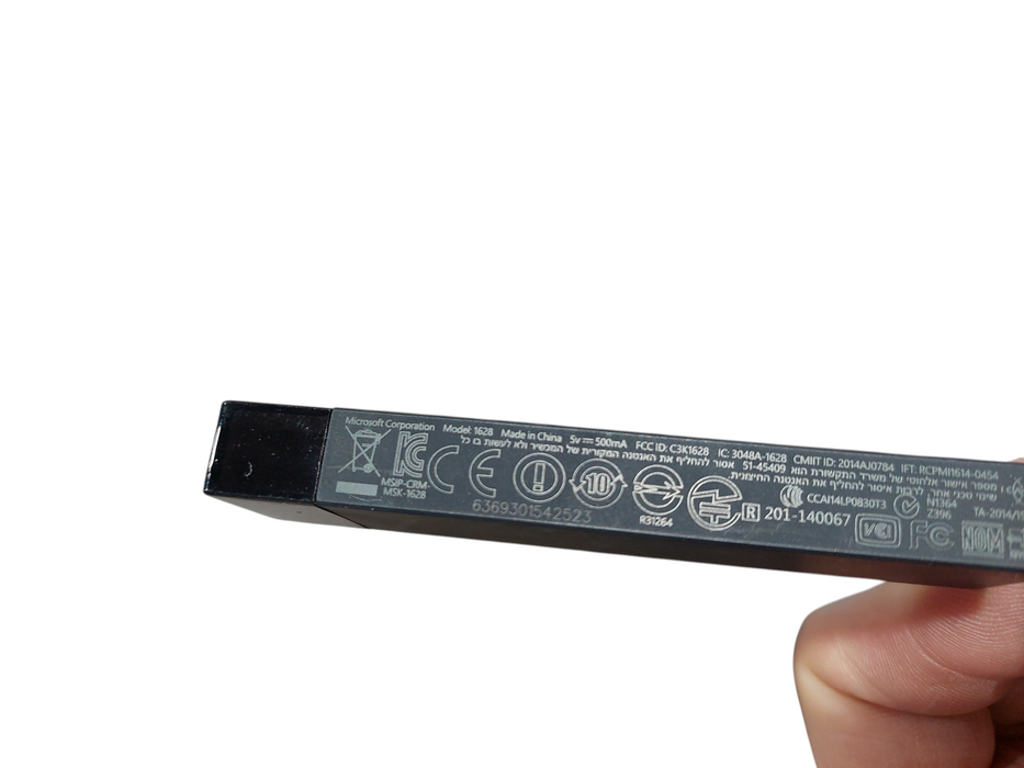 Microsoft Wireless Display Adapter HDMI & USB Model: 1628 =