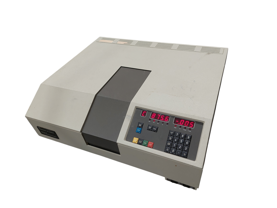 Perkin Elmer Lambda 3B Spectrophotometer Model: C618-0437 =