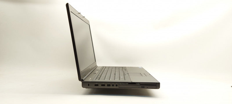 Dell Precision M6600 (No Webcam) i7-2640M 2.8GHz 8GB RAM 128GB SSD 17.3\\"