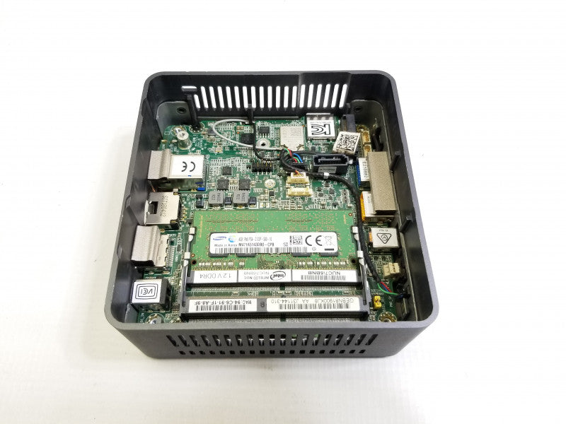 Intel NUC NUC7i5BNB / i5-7260U@2.20ghz / 4gb ram / no HDDS