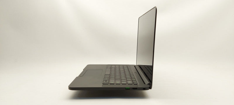 Razer Blade RZ09-01302E21 i7-4720HQ 2.6GHz 16GB RAM 256GB SSD