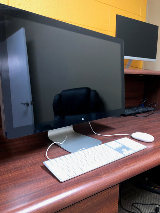 Apple Thunderbolt Display 27â Model A1407 + Apple Wired Keyboard and Mouse