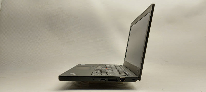 Lenovo ThinkPad x260   i5-6300U 2.4GHz 8GB RAM 500GB HDD 12.5\\"