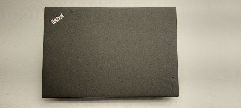 Lenovo ThinkPad x260   i5-6300U 2.4GHz 8GB RAM 500GB HDD 12.5\\"